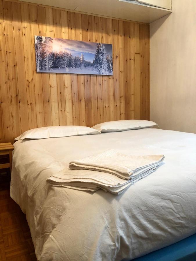 Elegante Appartamento In Centro A Bardonecchia Exterior foto